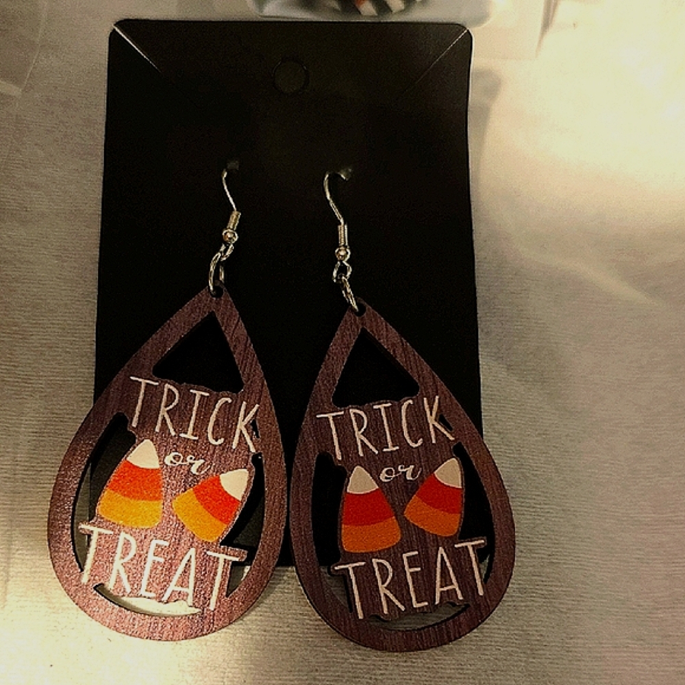 Halloween Trick or Treat Earrings